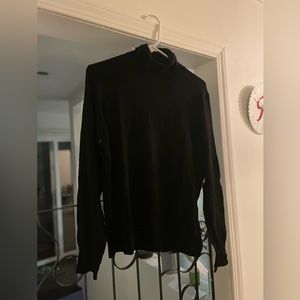 H&M black turtle neck